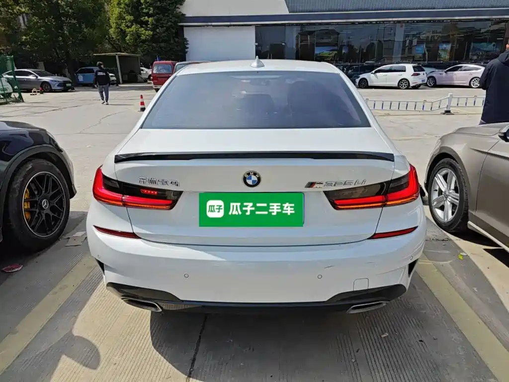BMW 3 Series 2022 325Li M Sport Package фото 4