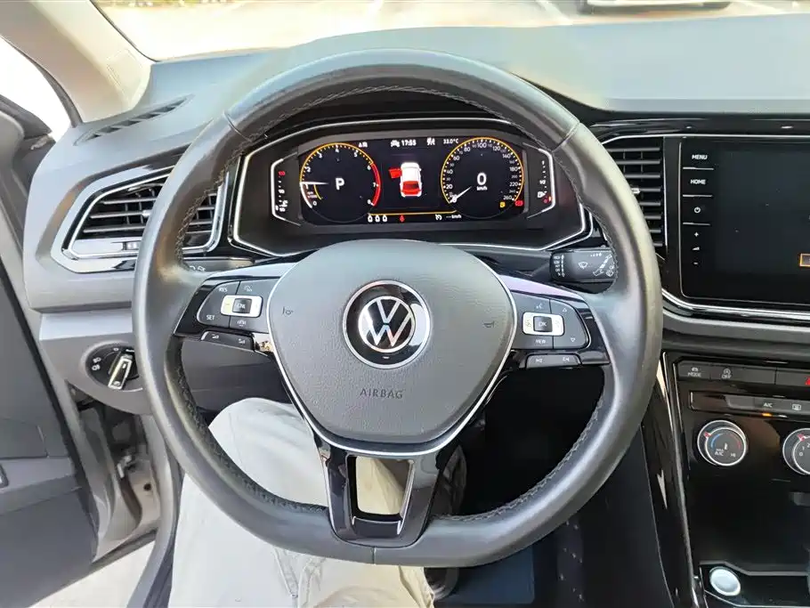 Volkswagen T-ROC 2021 Facelift 280TSI DSG 2WD Comfort Smart Connect Edition фото 14