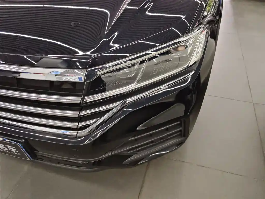 Volkswagen Touareg 2019 2.0TSI Pilot Edition China VI фото 24