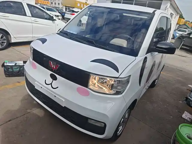 Wuling Hongguang MINI EV Комфорт, литий-железо-фосфатный аккумулятор