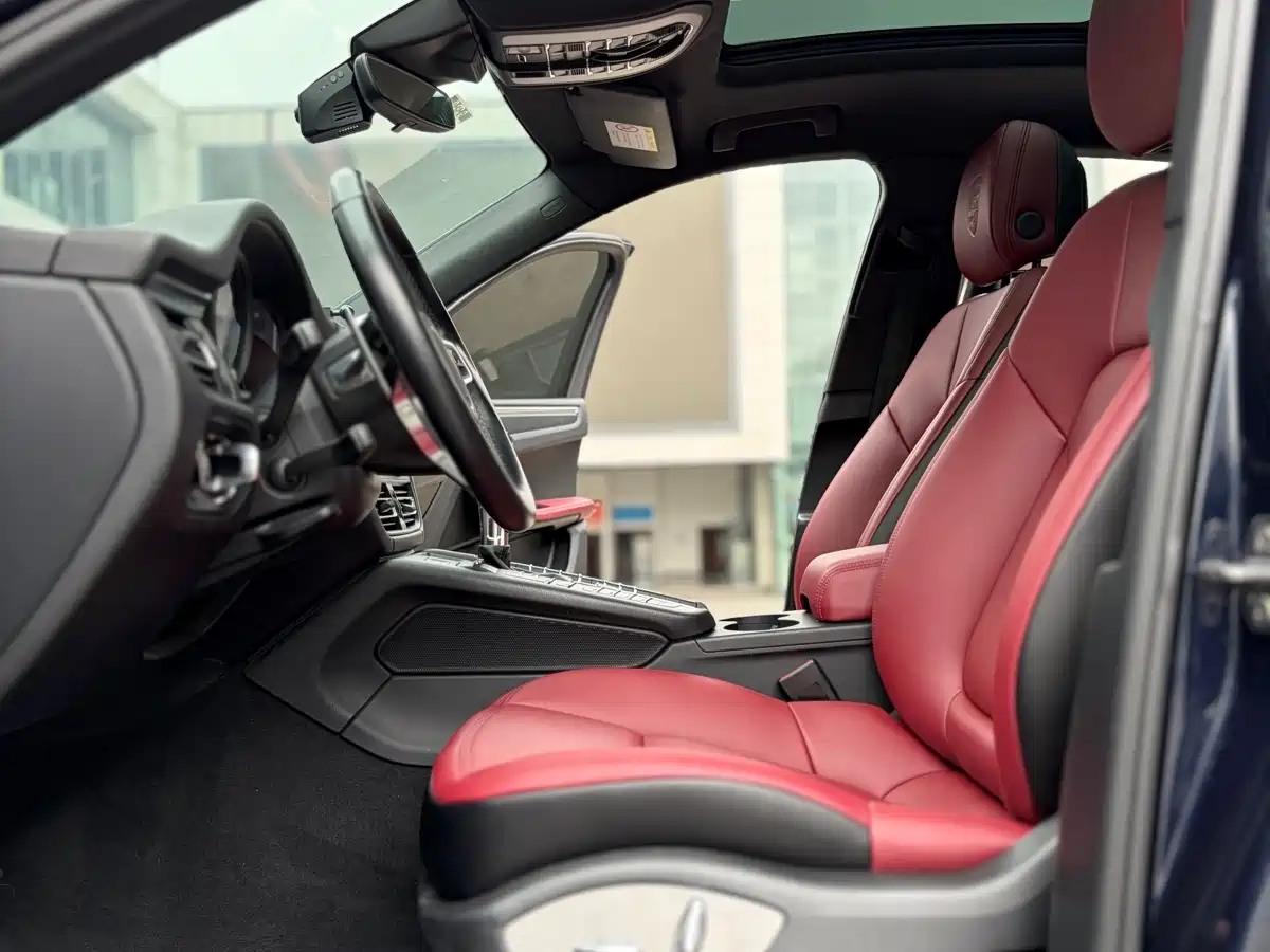 Porsche Macan 2018 Macan 2.0T фото 9