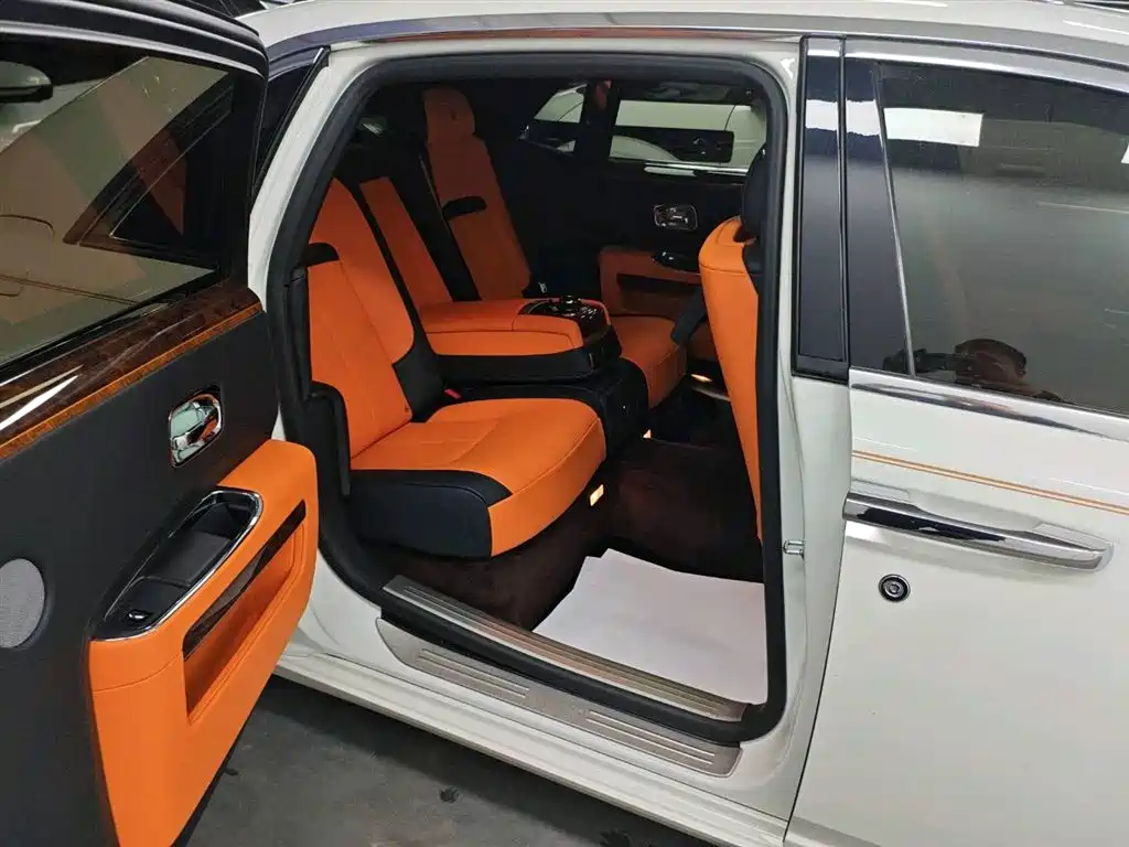 Фото 8 - Rolls-Royce Ghost