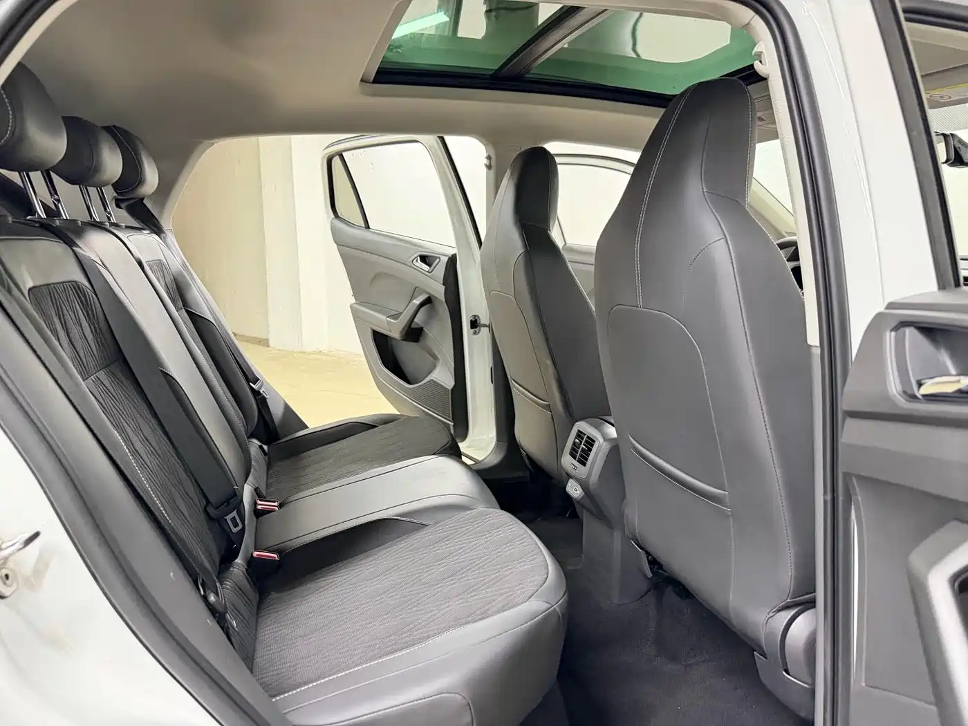 VOLKSWAGEN TU KAI