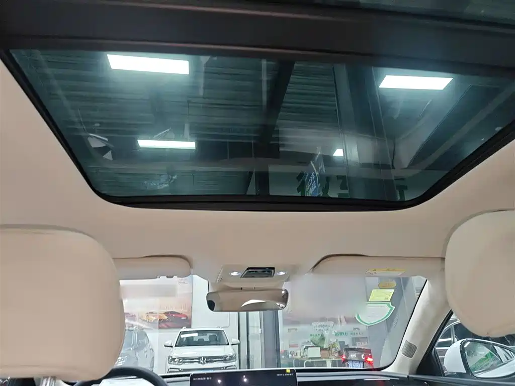 BYD Qin L 2024 DM-i 120KM Excellence Model фото 18