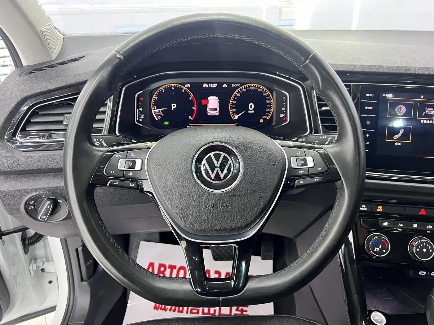 Volkswagen T-Roc, миниатюра 11