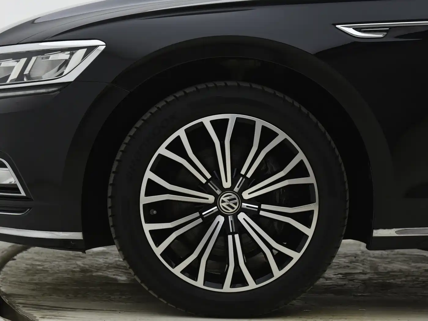 Volkswagen Phideon 2019 380TSI 2WD Business Edition China V фото 5