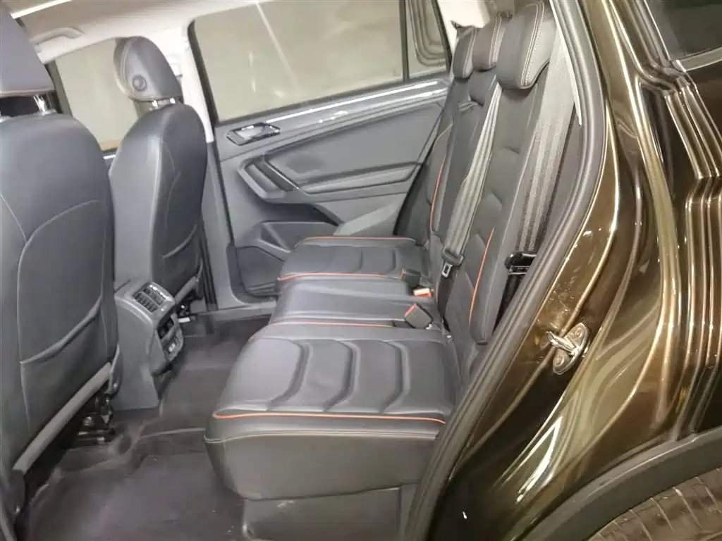 Volkswagen Tiguan L 2017 330TSI Automatic 2WD Flagship Edition фото 15