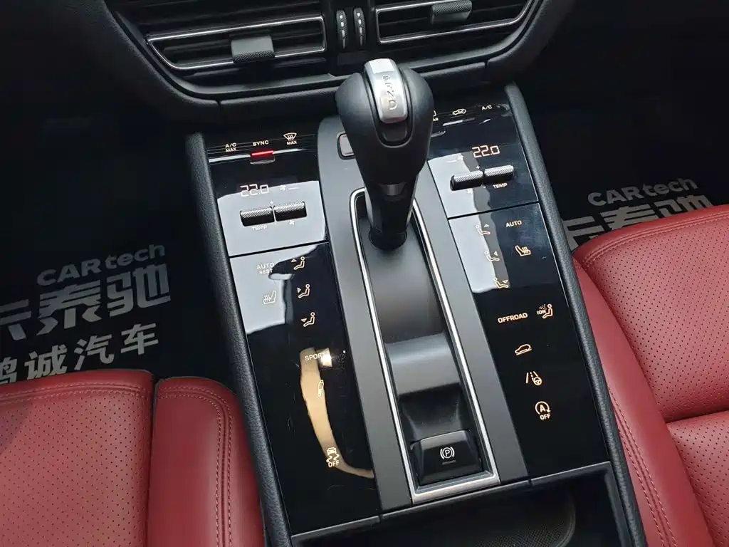 Фото 25 - Porsche Macan