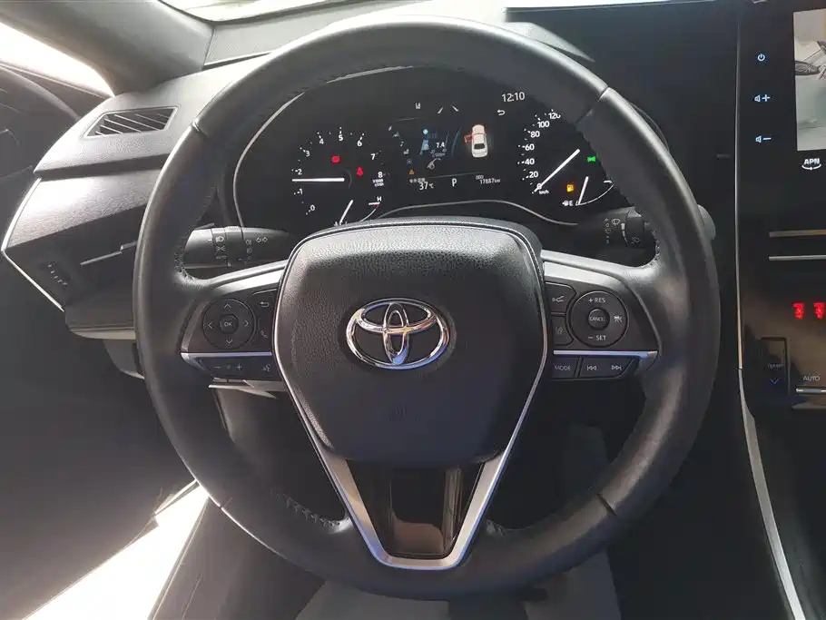 Toyota Avalon 2022 2.0L Luxury Edition фото 15
