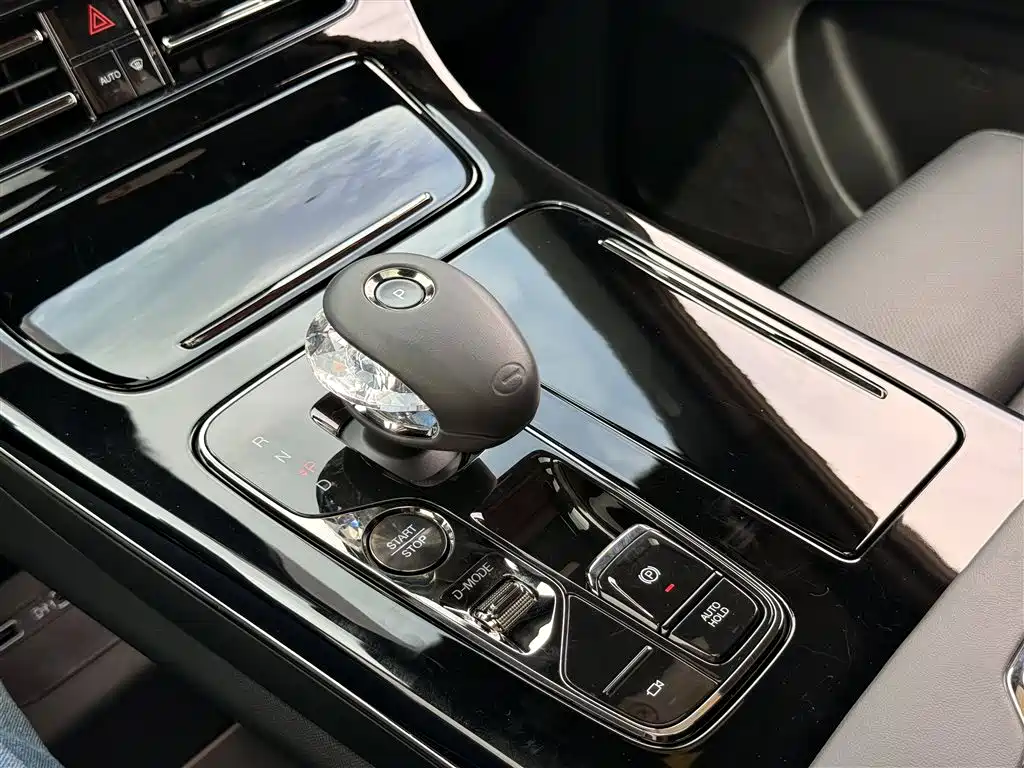 GAC Trumpchi Trumpchi M8 2025 Model Master Series Super Hybrid Edition фото 22