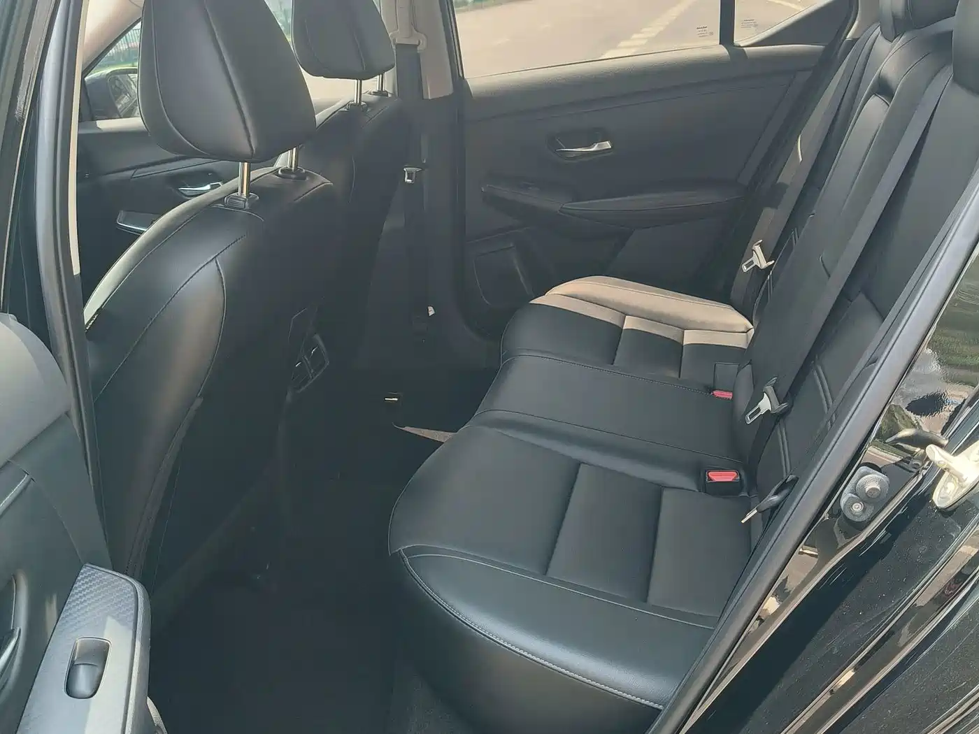 Nissan SYLPHY, миниатюра 13