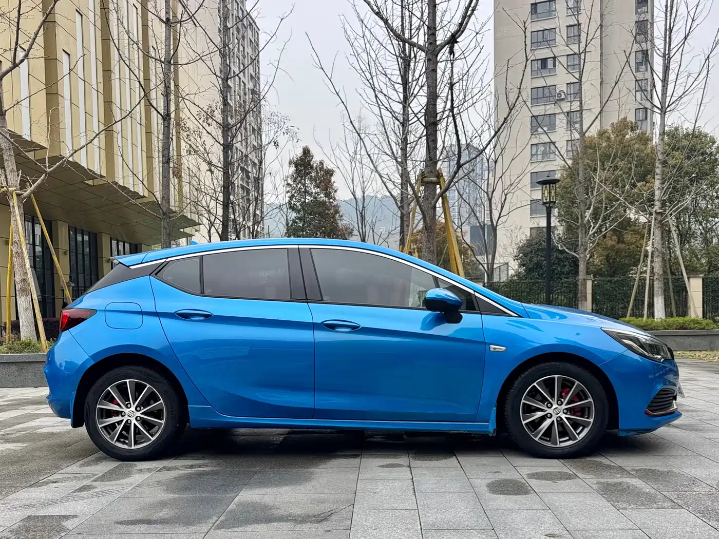 Buick Verano 2016 Hatchback GS 20T DCT Passion Sport фото 7