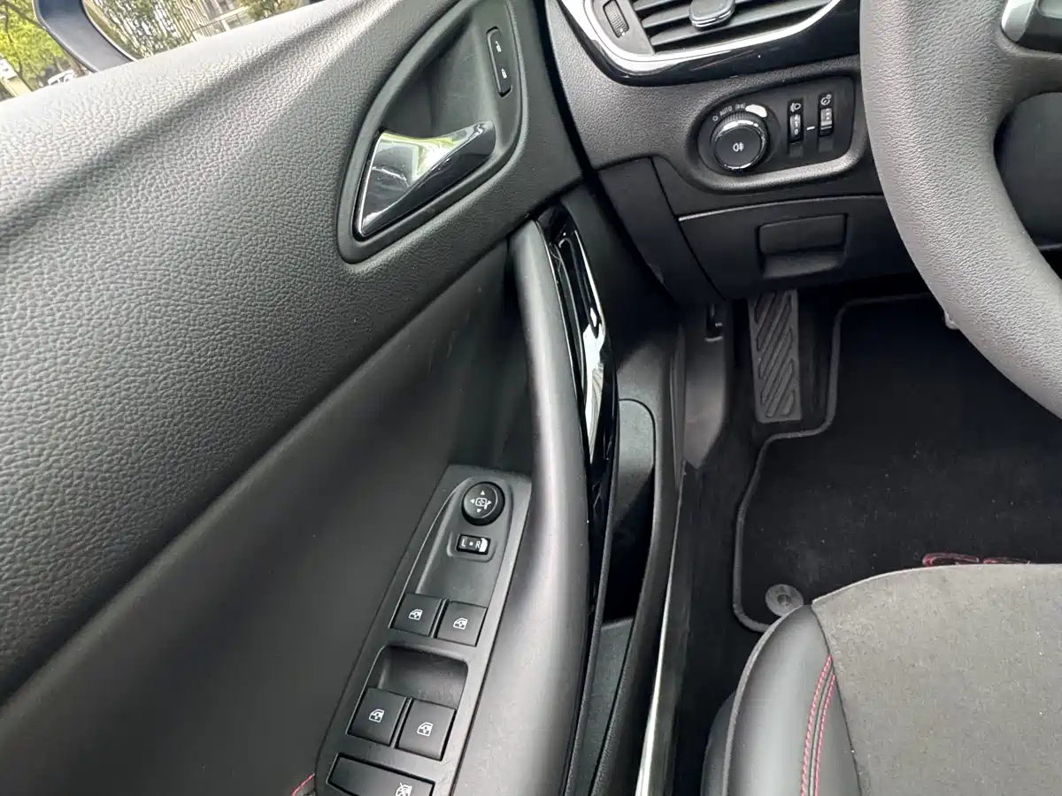 Buick Verano 2016 Hatchback GS 20T DCT Passion Sport фото 24
