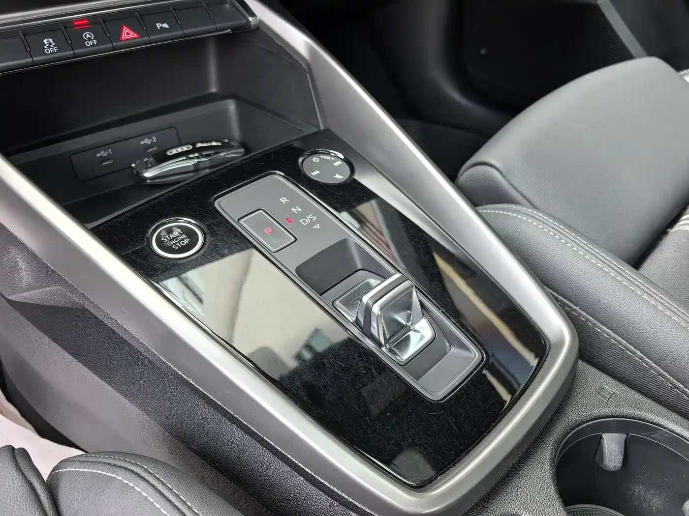 Audi A3 2024 Model A3L Limousine 35 TFSI Fashion Sport фото 20