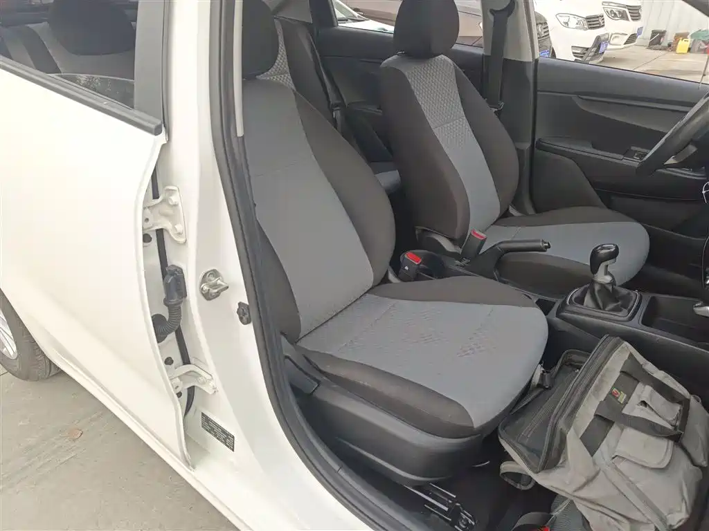 Kia K2 2017 Sedan 1.4L MT GLS фото 20