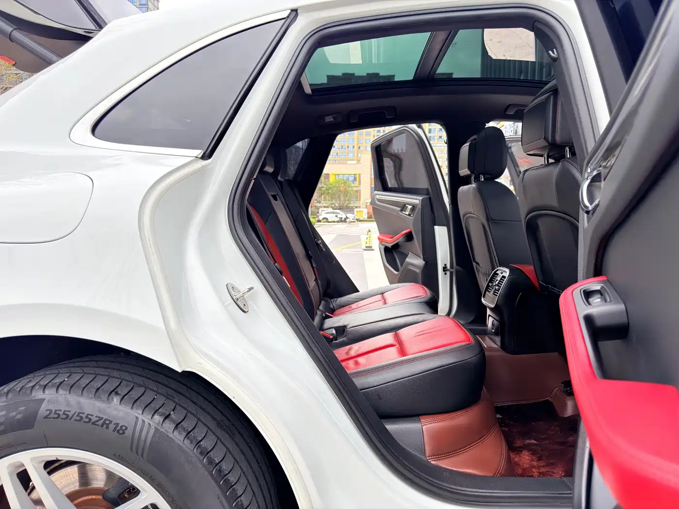 Porsche Macan 2017 Macan 2.0T фото 11