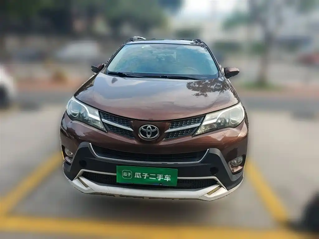 Toyota RAV4 Rongfang 2015 2.0L CVT 2WD Trend Edition фото 24