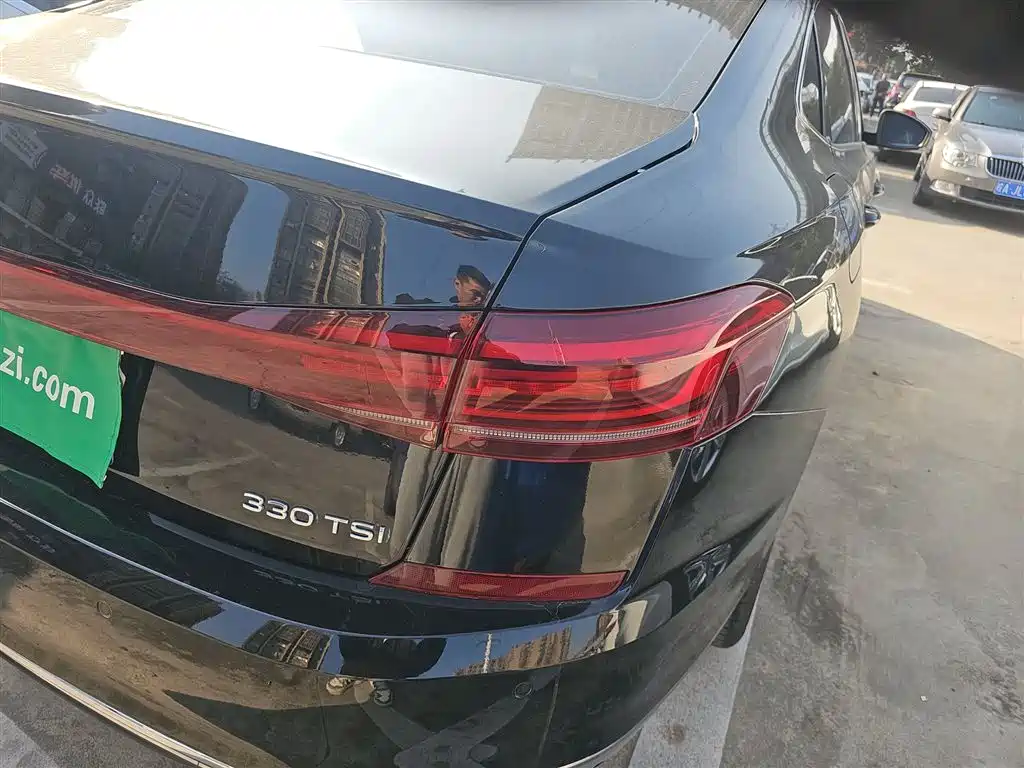 Volkswagen Passat 2023 Facelift 330TSI Elite Edition фото 8