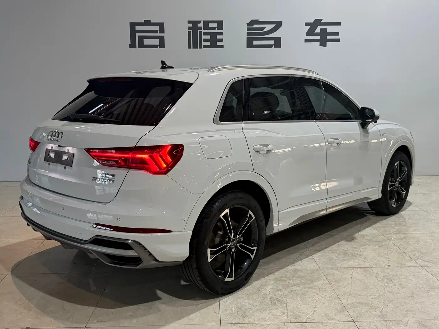Audi Q3 2022 35 TFSI Fashion Dynamic фото 4