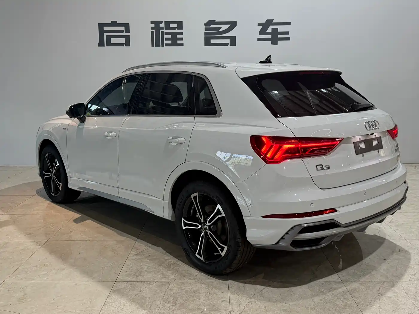 Audi Q3 2022 35 TFSI Fashion Dynamic фото 6