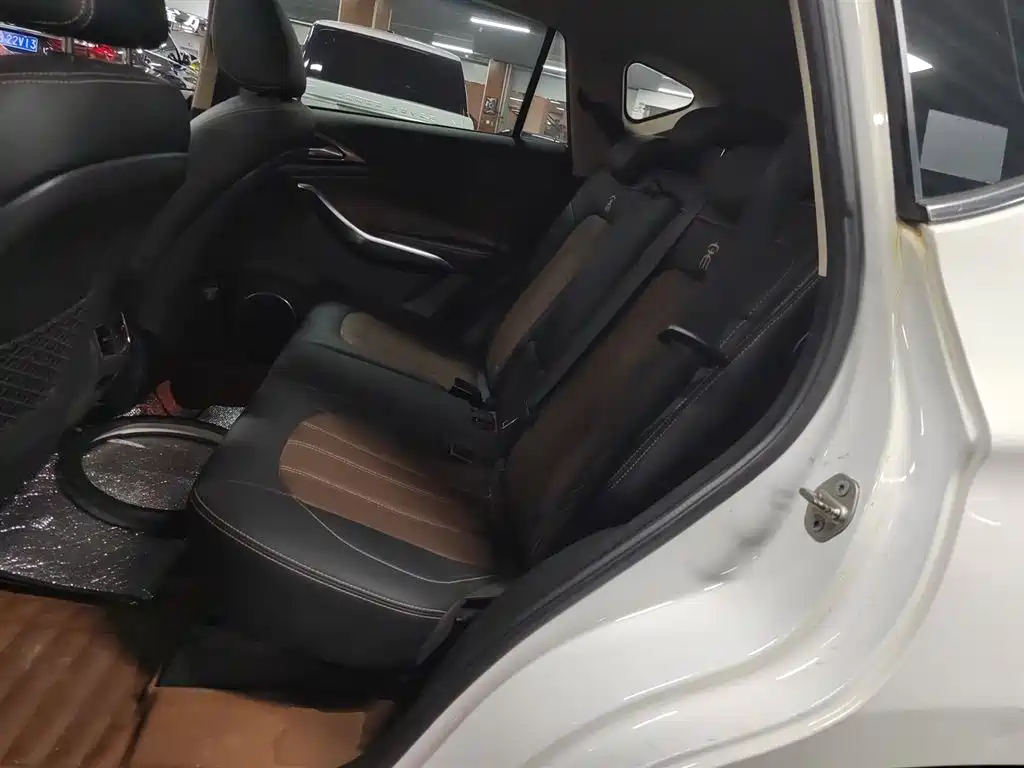 BYD Song 2017 Ultimate Upgrade 1.5TI Manual Elite Model фото 17