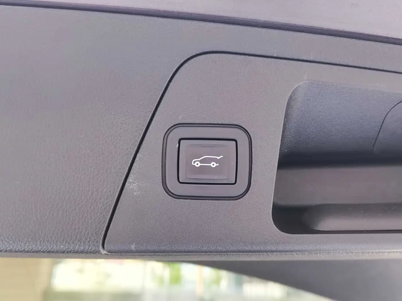 Buick Envision Plus 2020 20T FWD Luxury фото 25