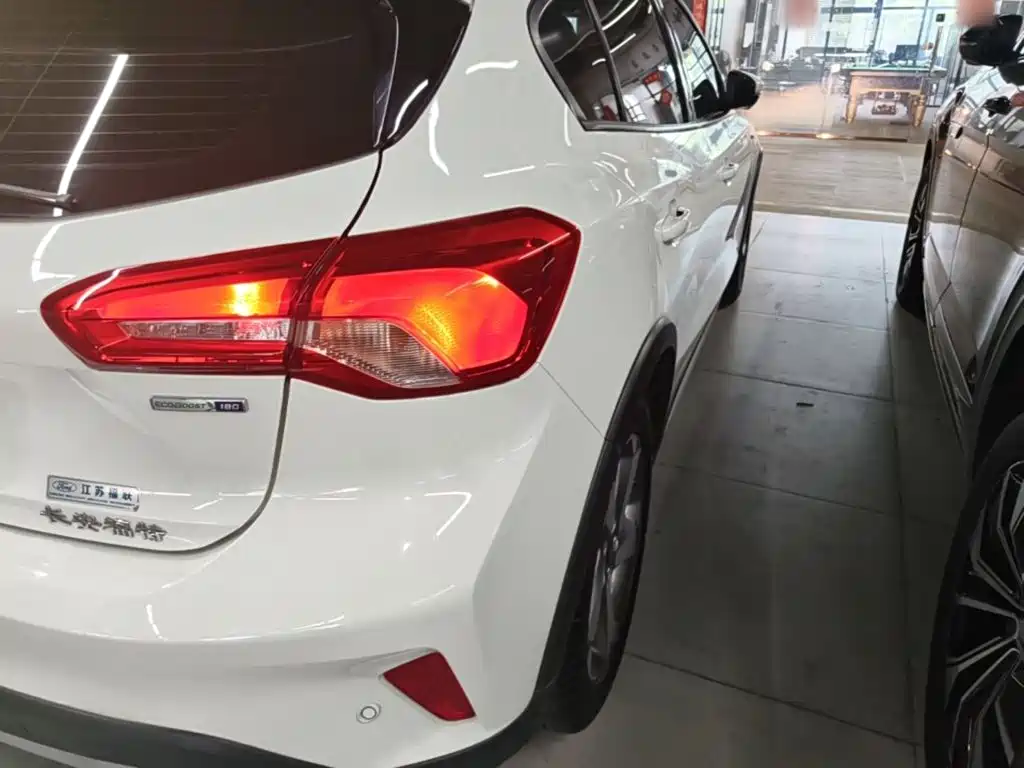 Ford Focus Active 2020 2020 EcoBoost 180 Auto Trendy Edition
