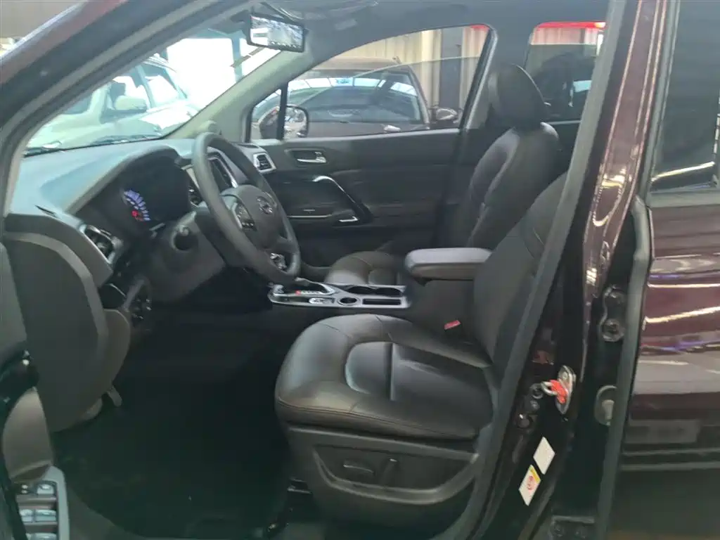 GAC Trumpchi Trumpchi GS4 2017 235T Automatic 2WD Luxury Smart Connected Edition фото 15