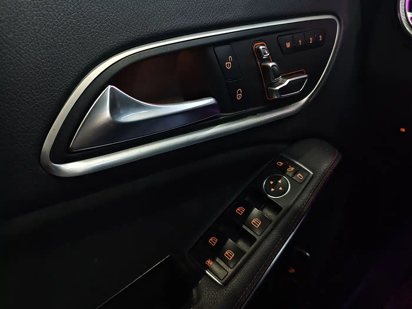 Mercedes-Benz CLA (Import) 2017 CLA 220 4MATIC фото 11