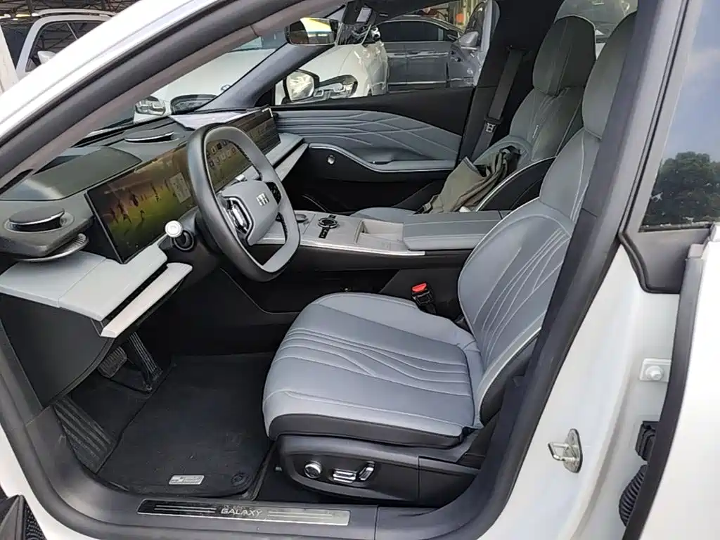 Geely Galaxy Galaxy E8 2024 2024 550km RWD MAX