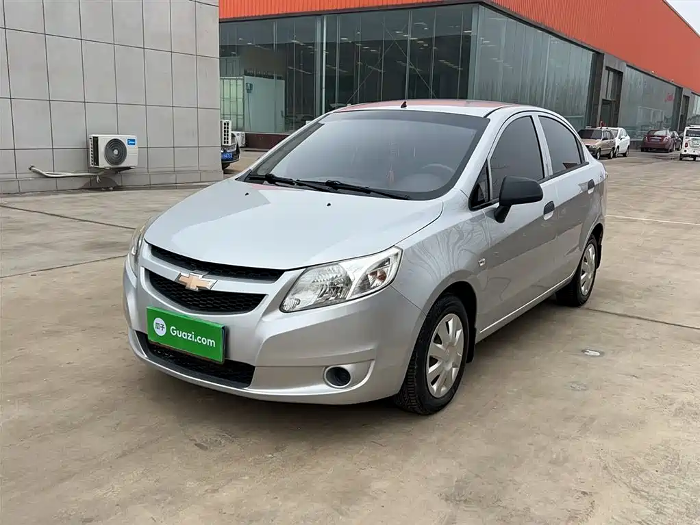 Chevrolet Sail 2013 Sedan 1.4L Manual Ideal Happiness Edition фото 2