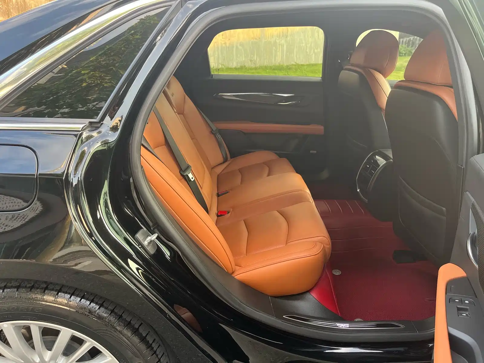 Фото 12 - Cadillac CT6