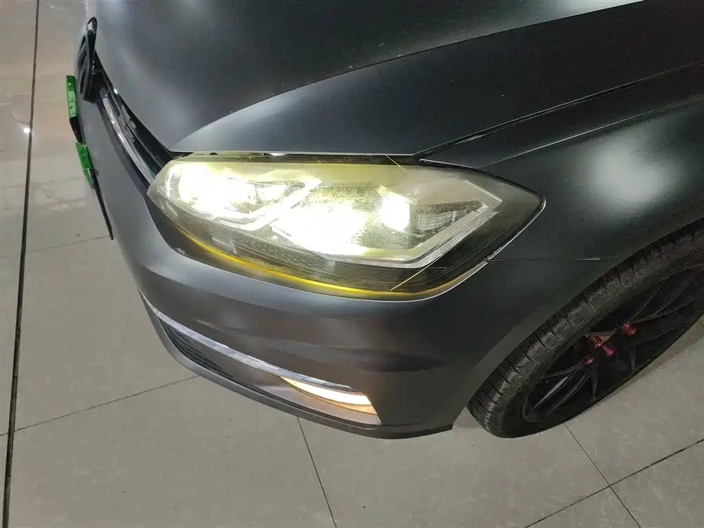 Volkswagen Golf 2020 Beloved Edition 280TSI DSG Comfort фото 18