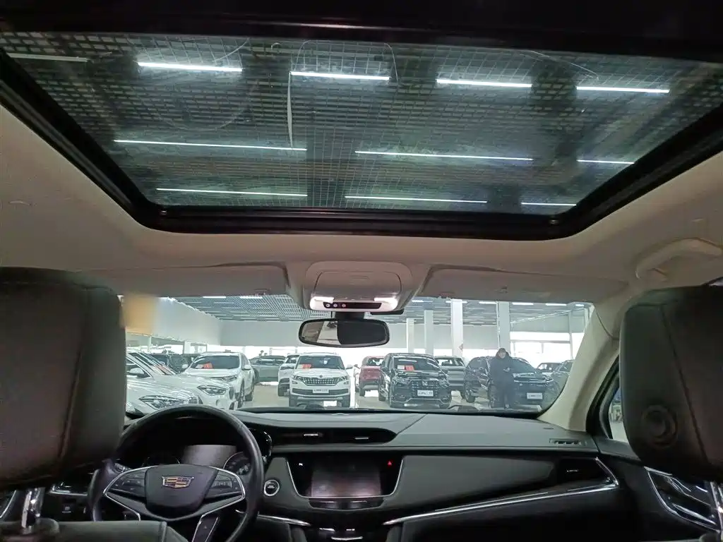 Cadillac XT5 2018 25T Luxury фото 14