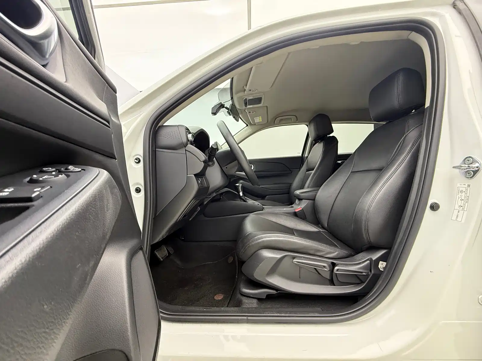 Photo 13 - Honda Vezel