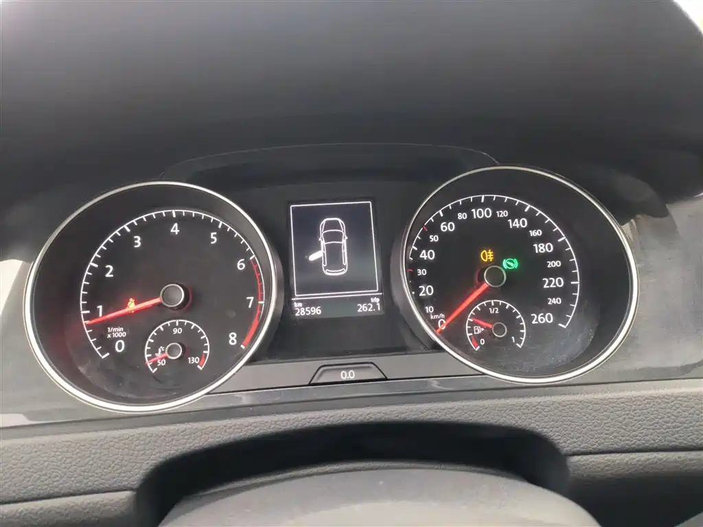 Volkswagen Golf 2020 Beloved Edition 280TSI DSG Comfort фото 12