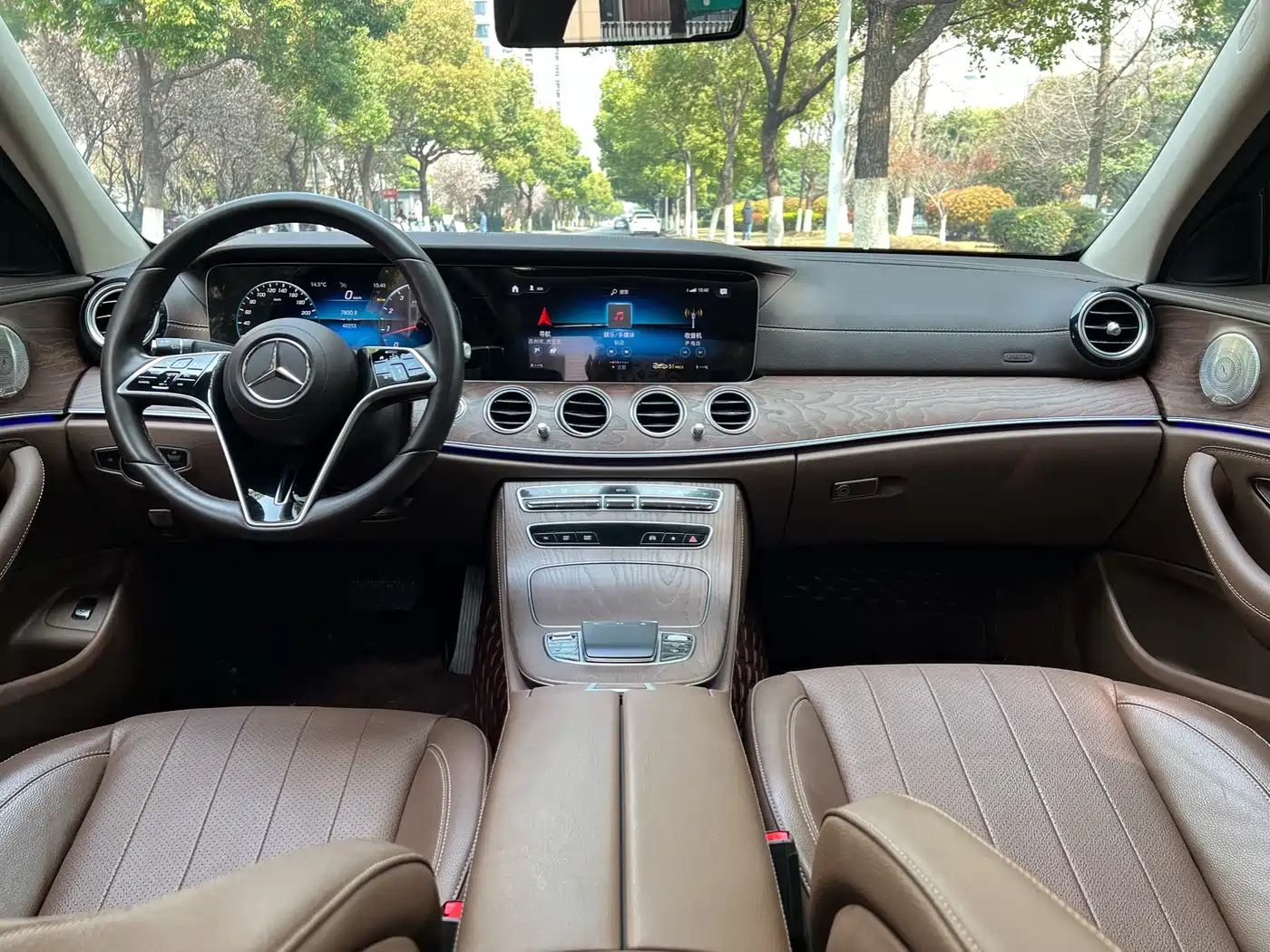 MERCEDES-BENZ E CLASS