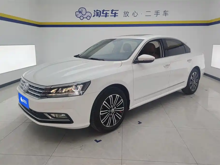 Volkswagen Passat 2017 330TSI DSG Luxury