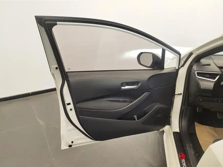 Toyota Levin 2019 185T CVT Entry Edition China VI фото 7