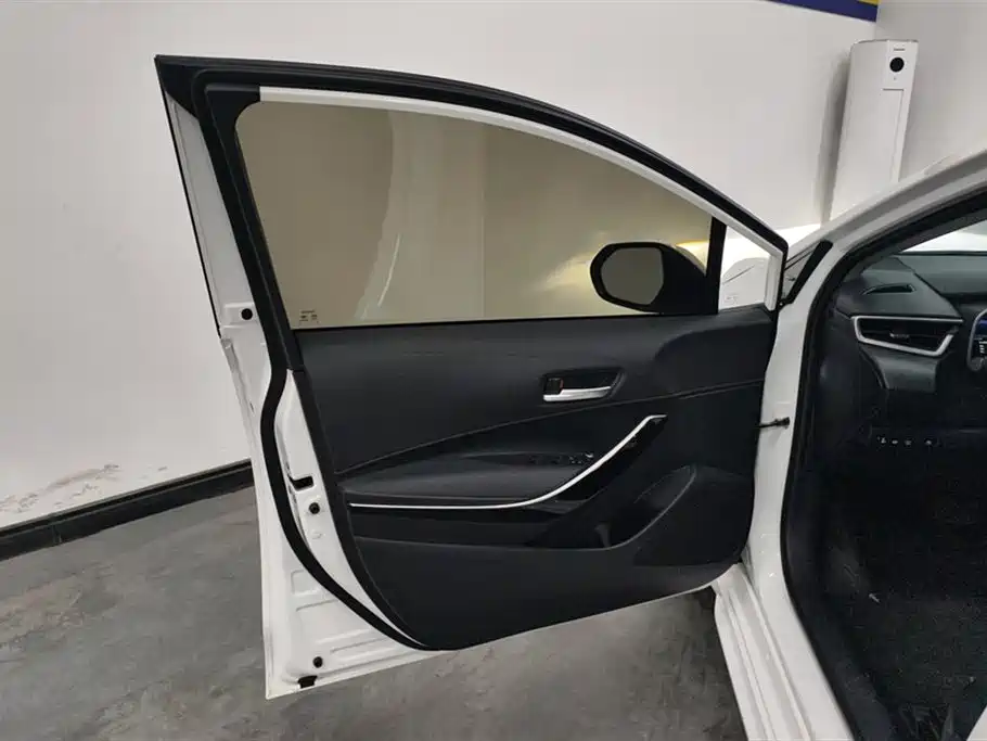 Toyota Levin 2023 Smart Hybrid 1.8L Sport Edition фото 7