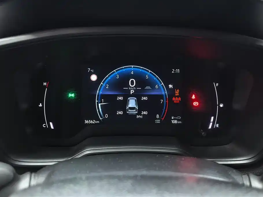 Toyota Corolla Cross 2024 2.0L Smart Hybrid Dual Engine Pioneer Edition фото 14