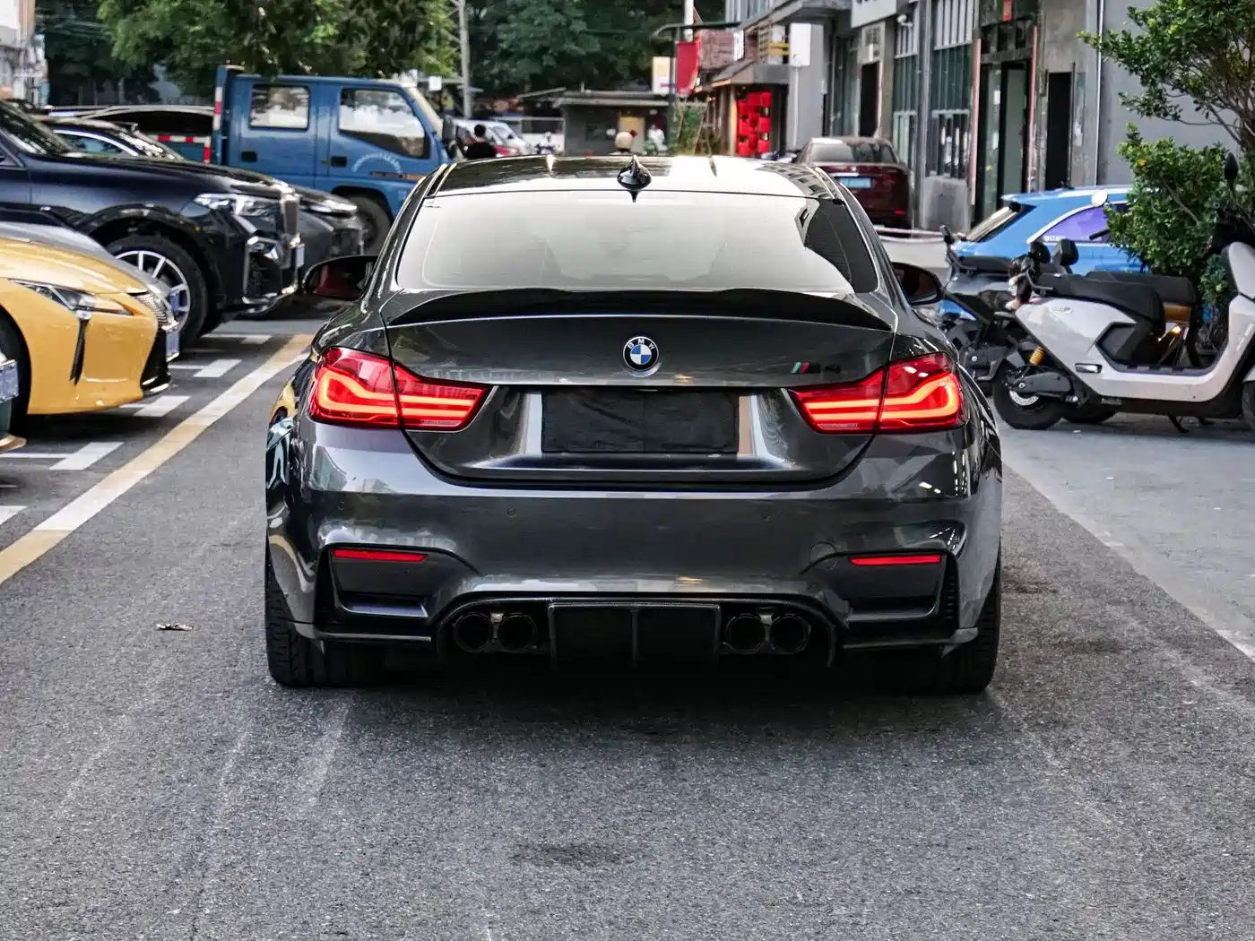 BMW M4 2018 M4 Coupe Fans Limited Edition фото 14