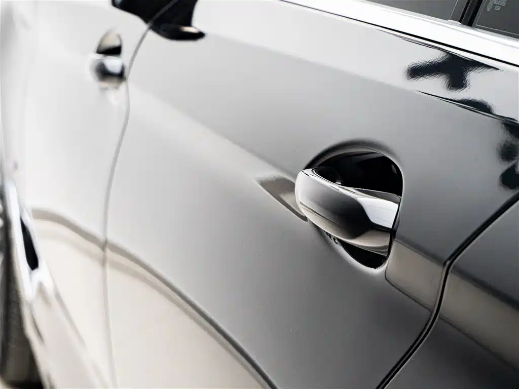 BMW 5 Series 2023 530Li Leading M Sport Package фото 18