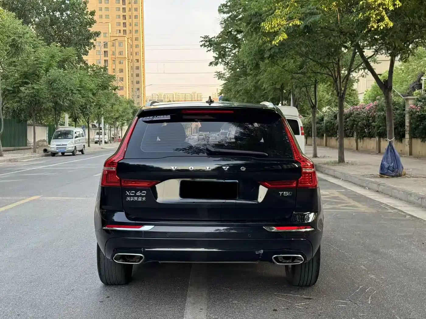 Volvo XC60 2021 T5 AWD Momentum фото 5