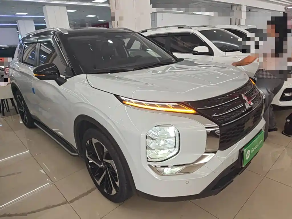 Mitsubishi Outlander 2023 2023 1.5T CVT FWD Premium Edition 5-seater