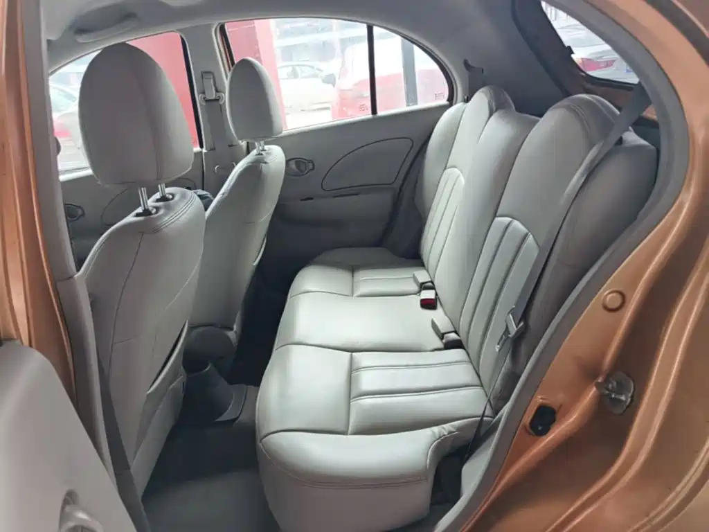 Nissan March 2015 2010 1.5L Automatic Easy Shine Edition