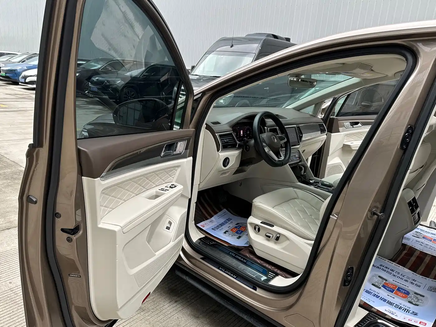 Volkswagen Viloran 2020 380TSI Premium фото 9