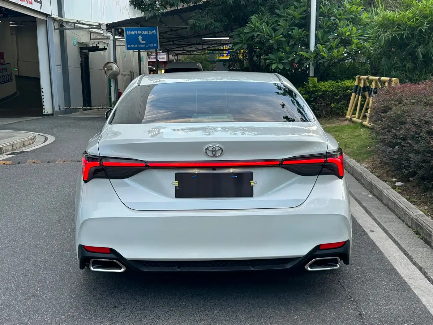 Toyota Avalon 2019 2.0L Progressive Edition (China VI) фото 8