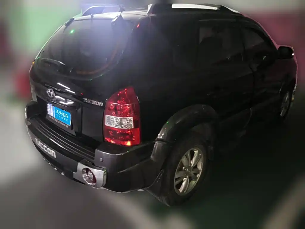 Hyundai Tucson 2011 2009 2.0L Manual 2WD Fashion