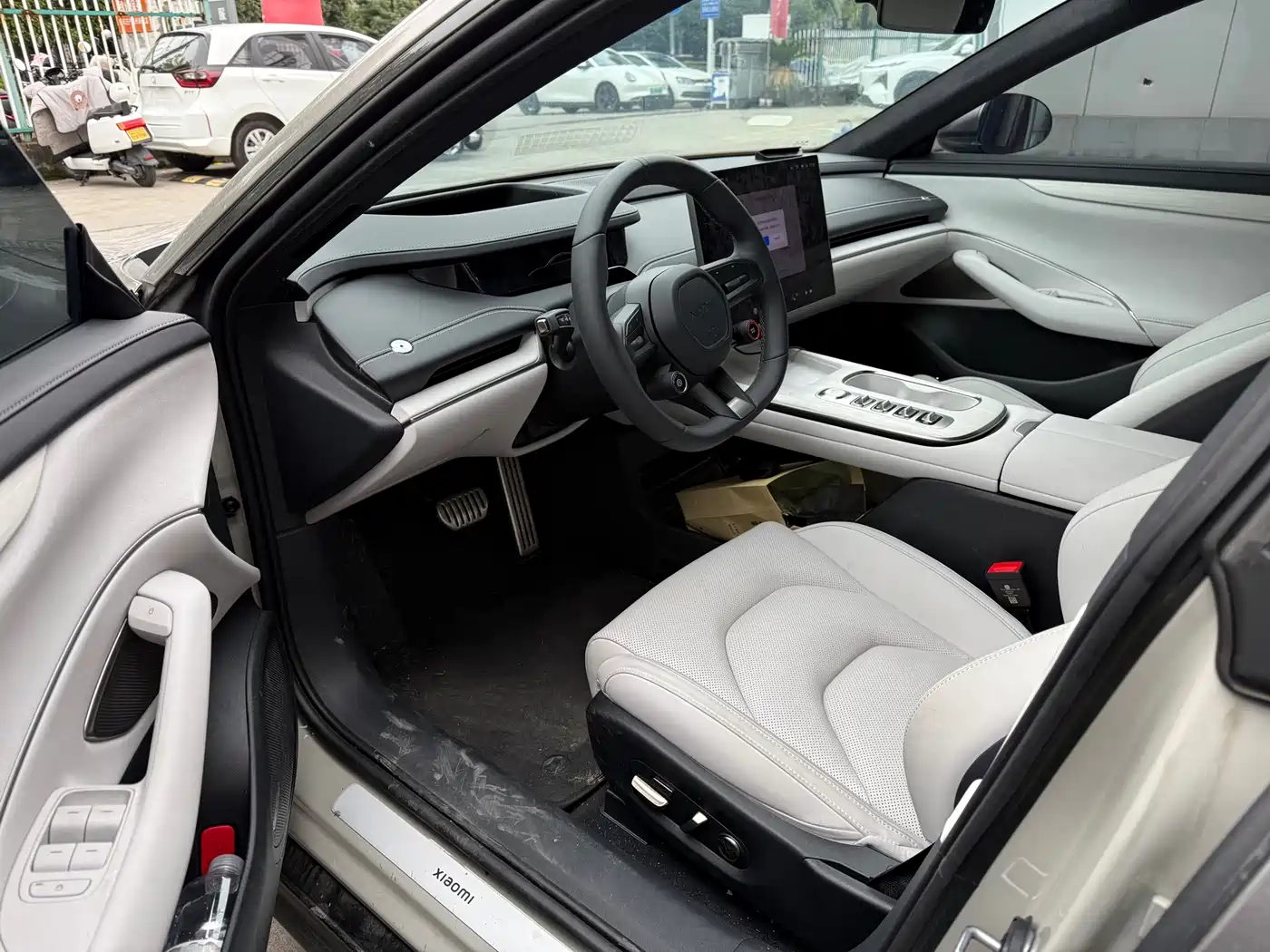 XIAOMI CAR XIAOMI SU7